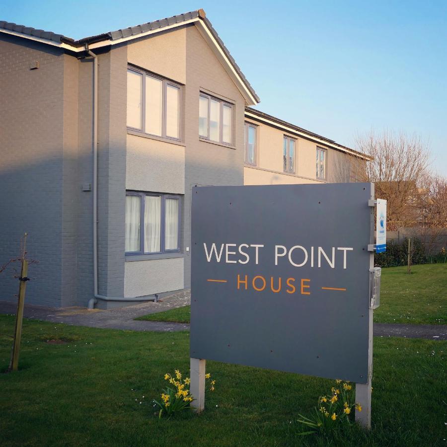 West Point House Hotell Barrow-in-Furness Eksteriør bilde